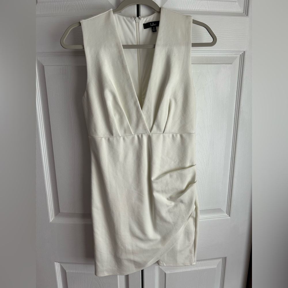 Lulu's White V-Neck Ruched Cocktail Dress